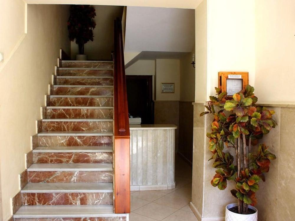 Hostal Paris La Linea de la Concepcion Bagian luar foto